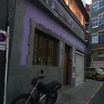 Elmundostel Hostel *