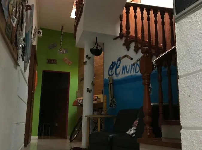Elmundostel Albergue *